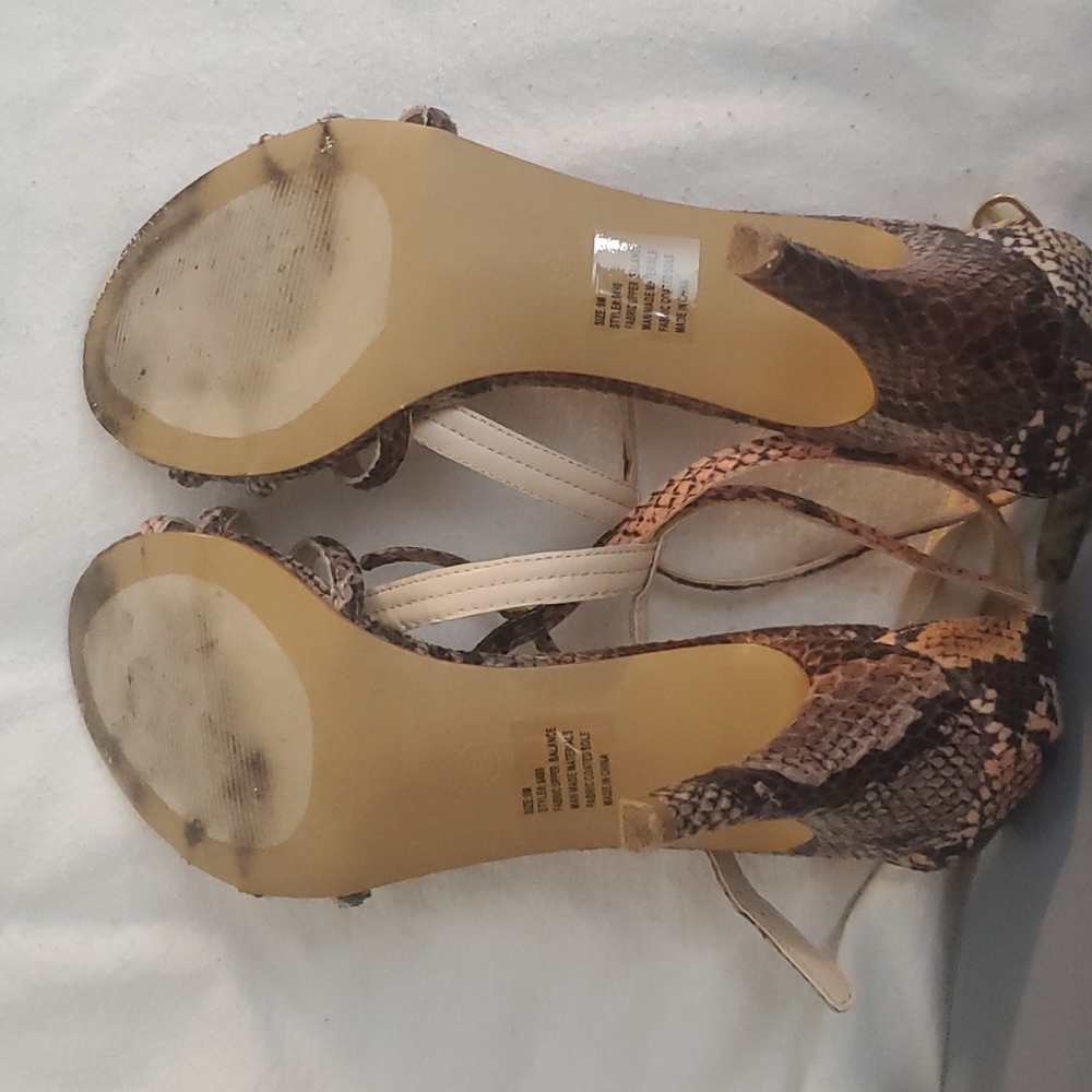 NY&Co Faux Animal Print Heelz - Picture 4 of 14